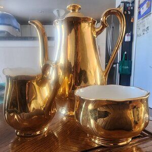 Vintage Hall Golden Glo 22 Carat coffee/tea pot w/lid, creamer, sugar bowl 5 pcs